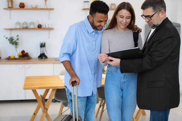 Why Local Experience Matters When Choosing a Property Management Company